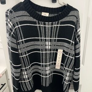 Black and White sweater NWT